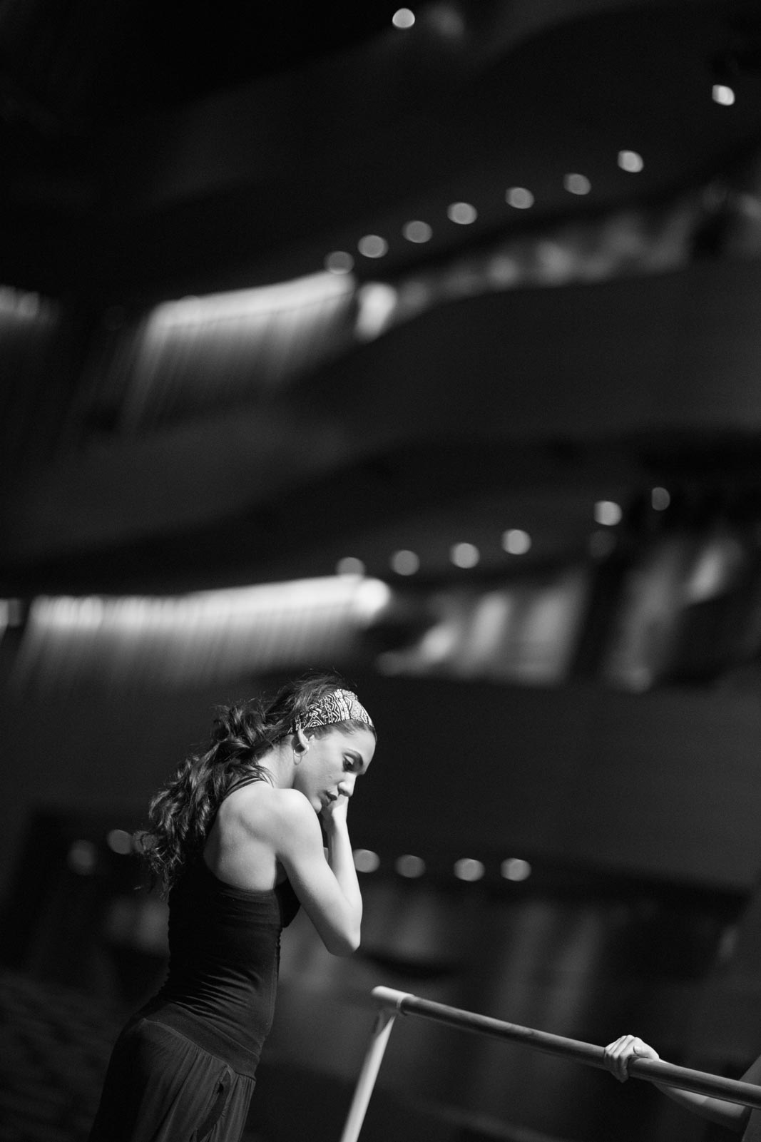 Modern dance - B&W Photography - Black and White Photography - Evan Guston Photography