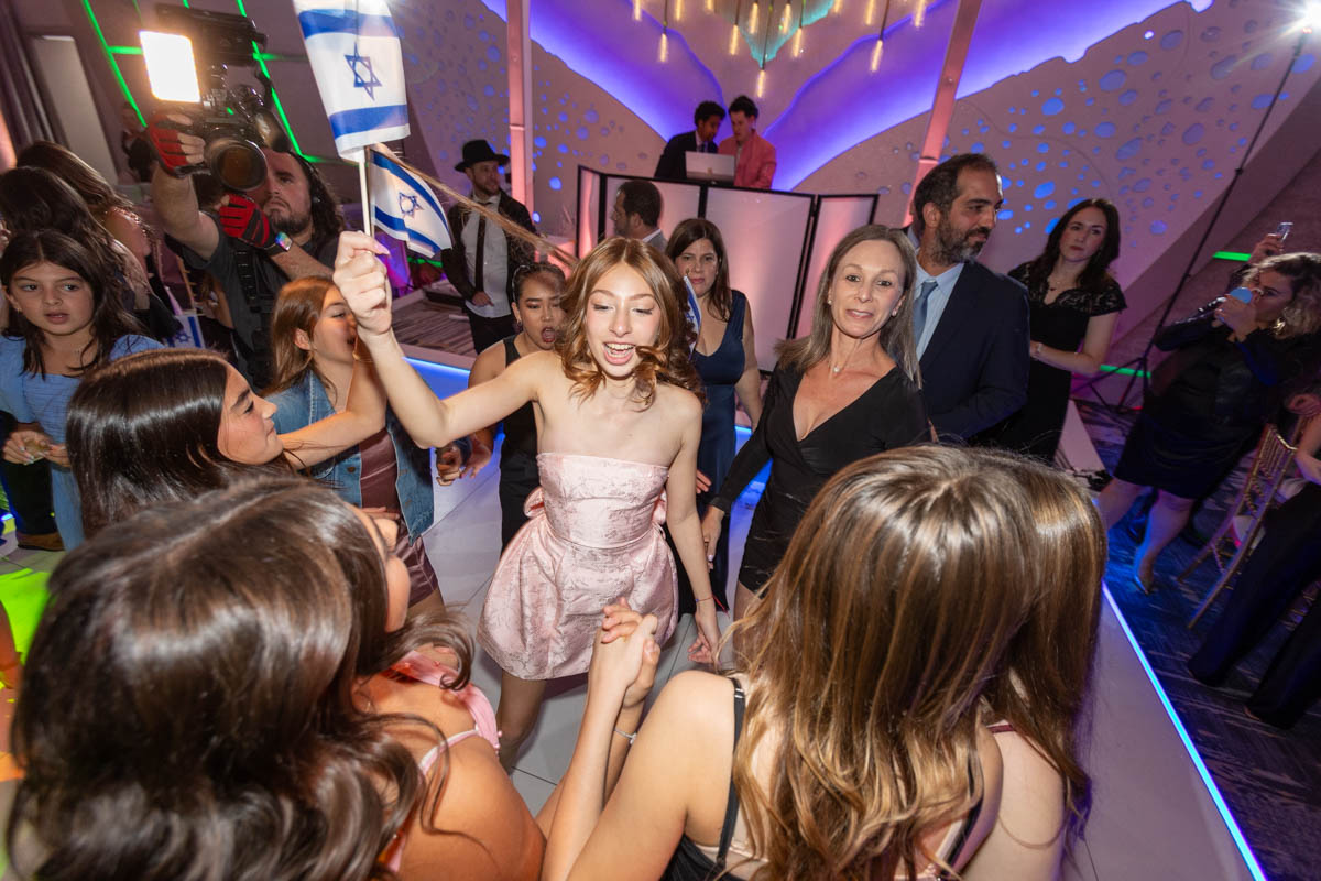 Allure Van Nuys Bat Mitzvah Agoura Evan Guston Photography Reception-12
